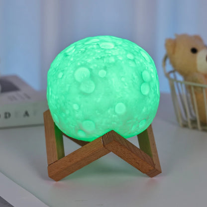 Veioza LED RGB Hoff Luna, cu telecomanda, aspect lemn + alb, modern