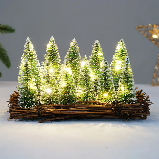 Decoratiune brad nins Hoff, 27 LED-uri, lumina calda, H 12 cm, alimentare baterii