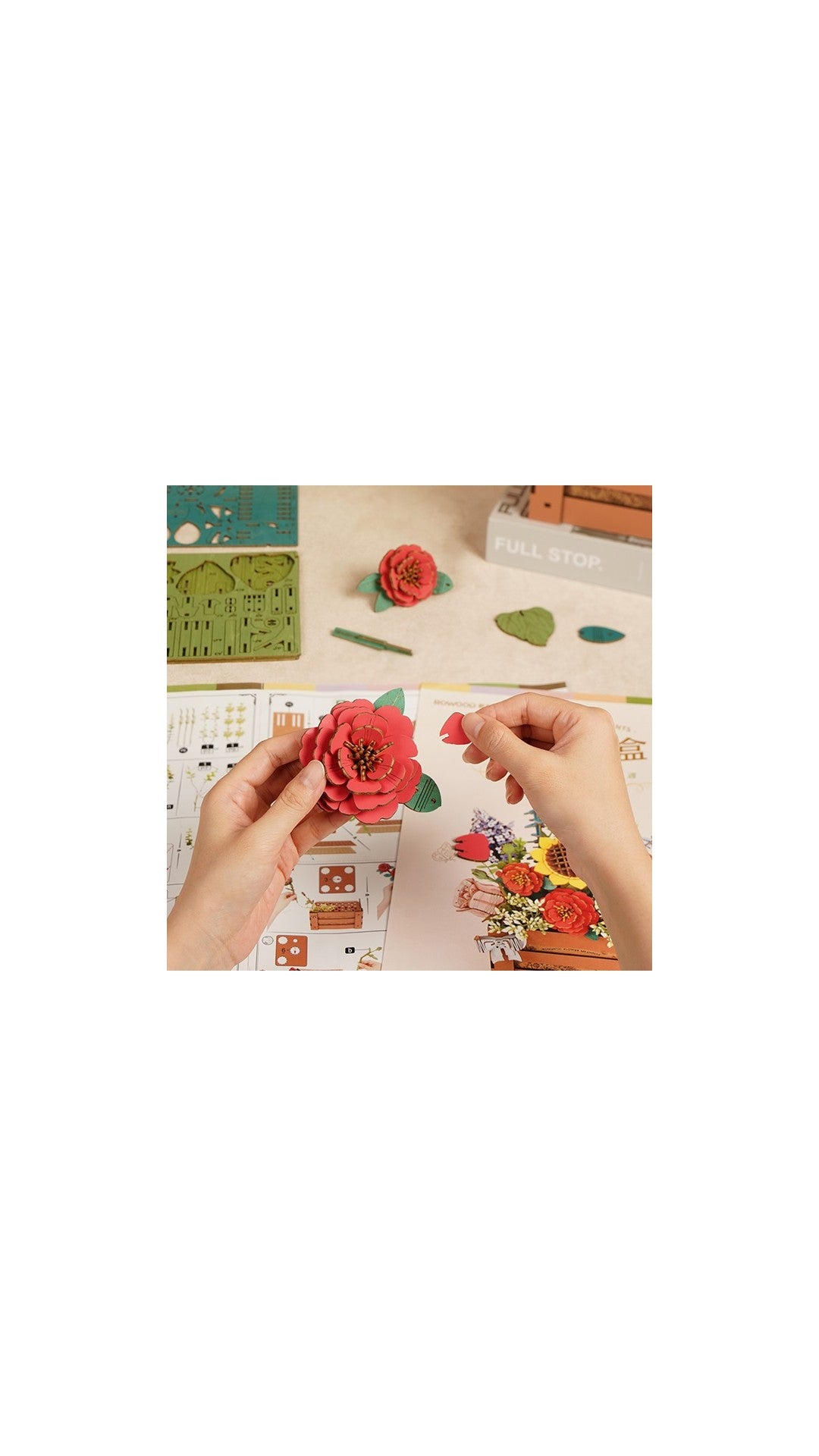 Puzzle 3D Cutie de lemn cu flori, Rowood, 658 piese