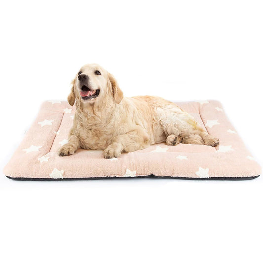Saltea pentru caini si pisici Fish & Paws, pat culcus moale, pentru interior si exterior, baza antiderapanta, model cu stelute, dimensiuni 61x46cm, Roz