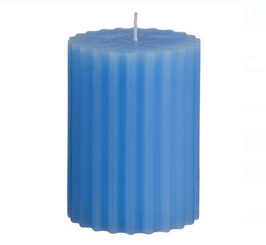 Lumanare Bleu cu Dungi Verticale & Aroma Fresh Linen Ø7x9.5cm