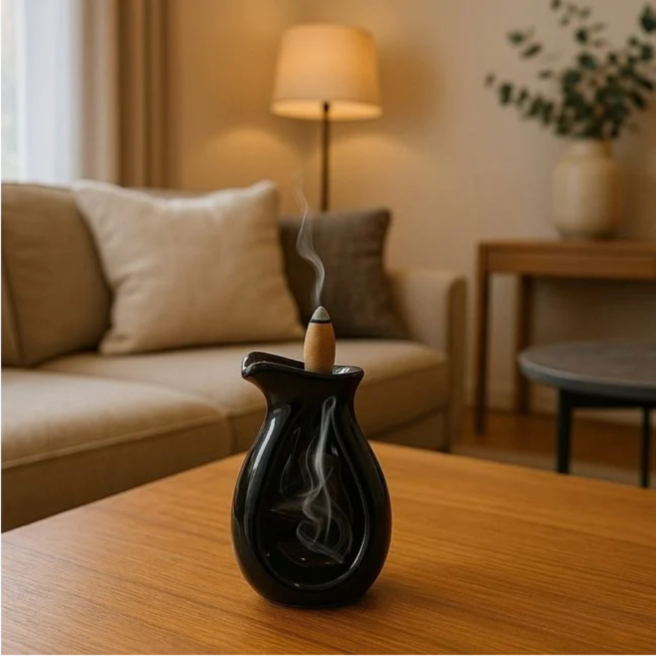 Set Suport Ceramic Negru cu 4 Conuri Parfumate Backflow cu Aroma de Vanilie