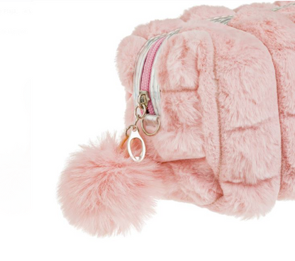 Portfard Roz din Imitatie de Blana cu Pompon Roz 20x10x11cm
