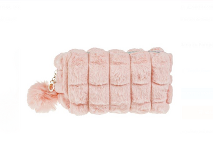 Portfard Roz din Imitatie de Blana cu Pompon Roz 20x10x11cm